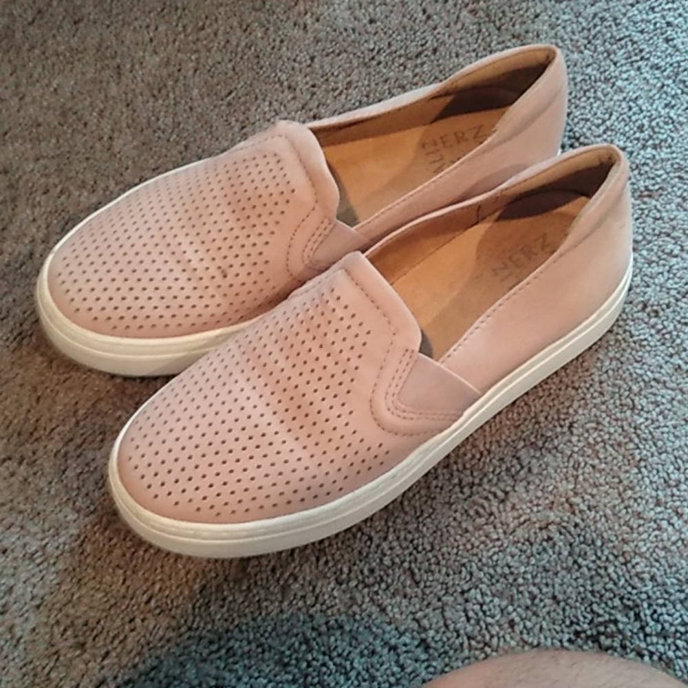 Naturalizer slip-on shoes